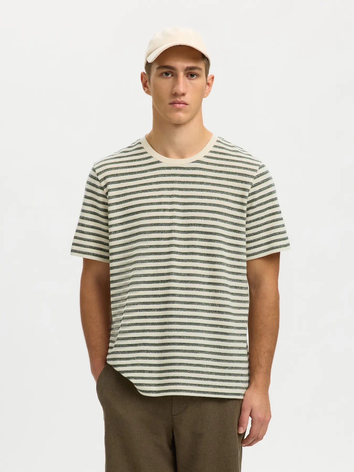 Kevin Stripe SS O Neck Tee Egret/Sky Captain/Calla Green