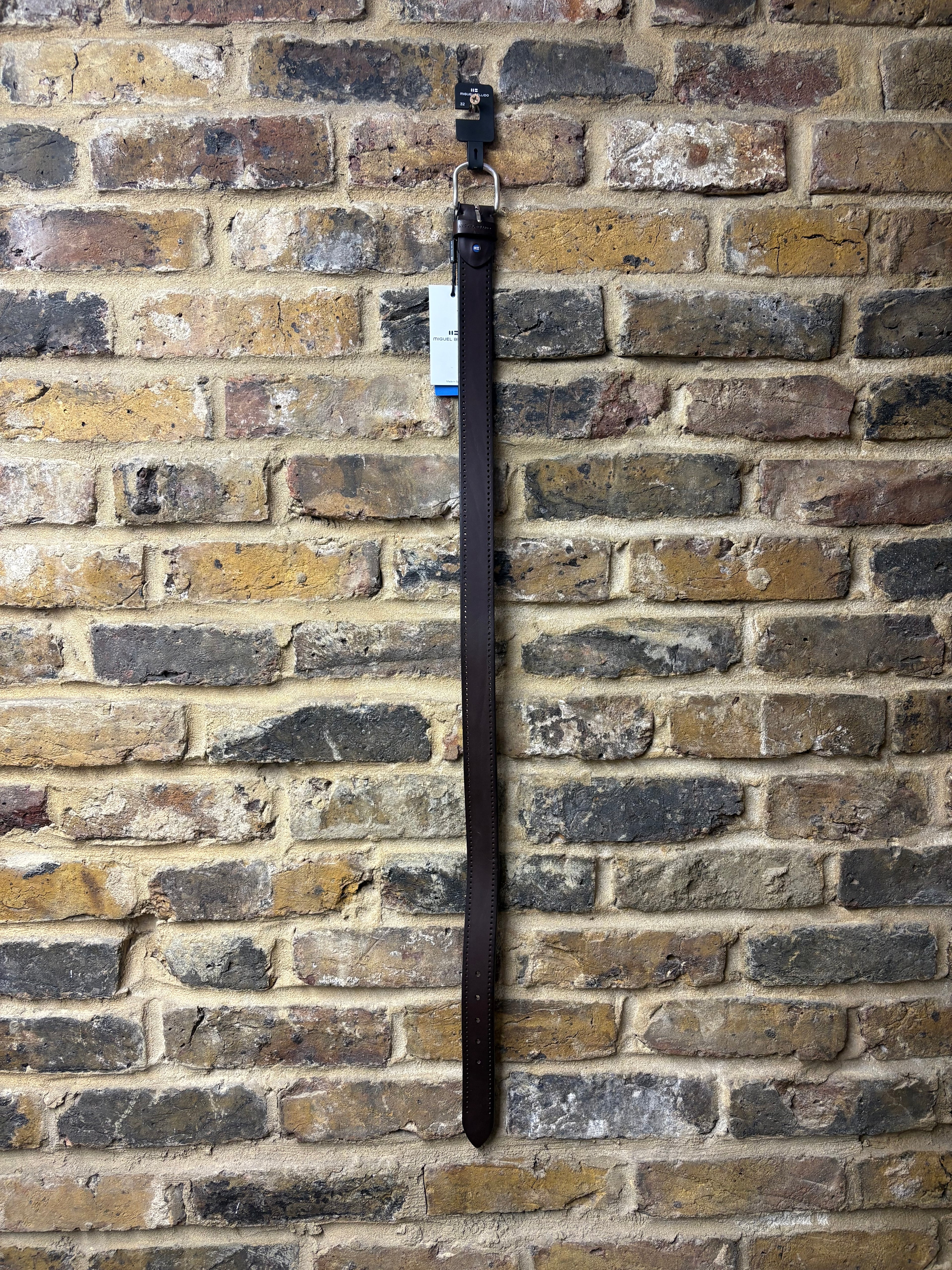 700 Hole Punched Belt Dark Brown