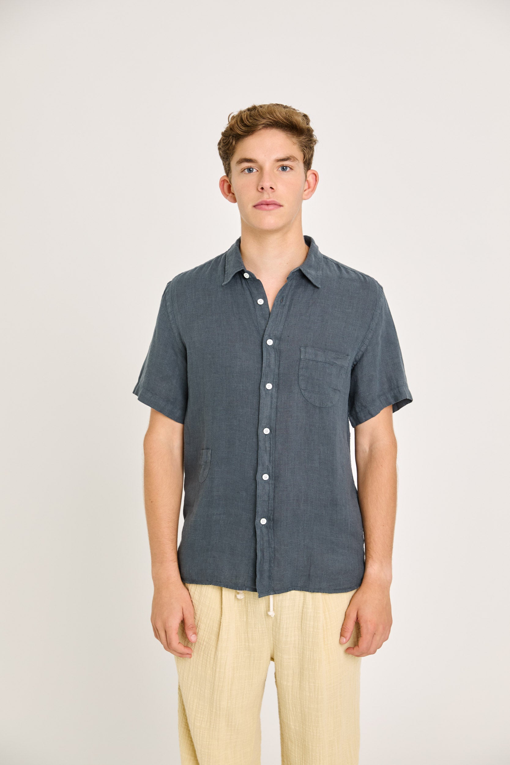 Themudo Linen Shirt Smoked Pearl